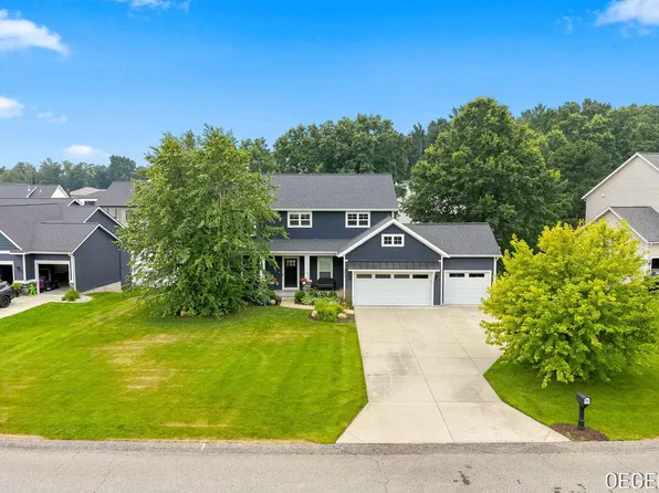 14834 Sagebrush Dr, Holland, MI 49424