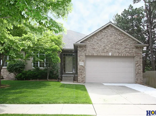 6328 S 85th Pl, Lincoln, NE 68526