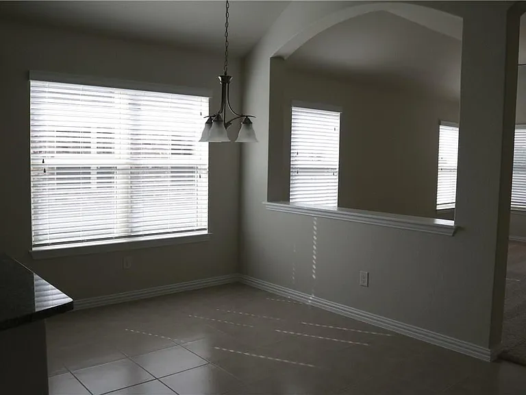 913 Wolcott Dr — Photo 13