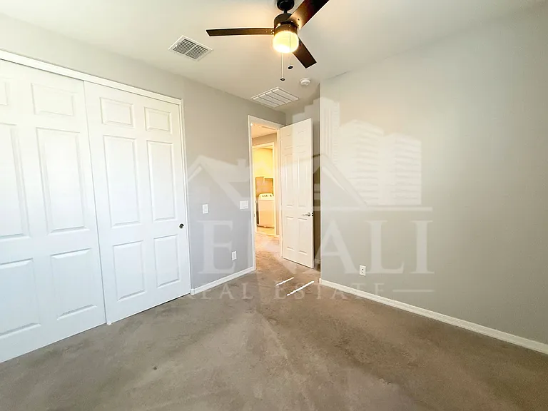 731 W Winchester Dr — Photo 21