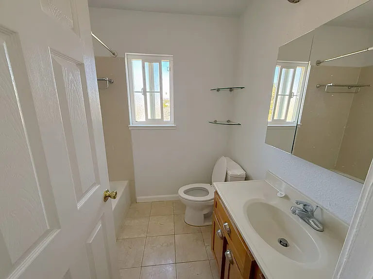 2641 Acorn St — Photo 8