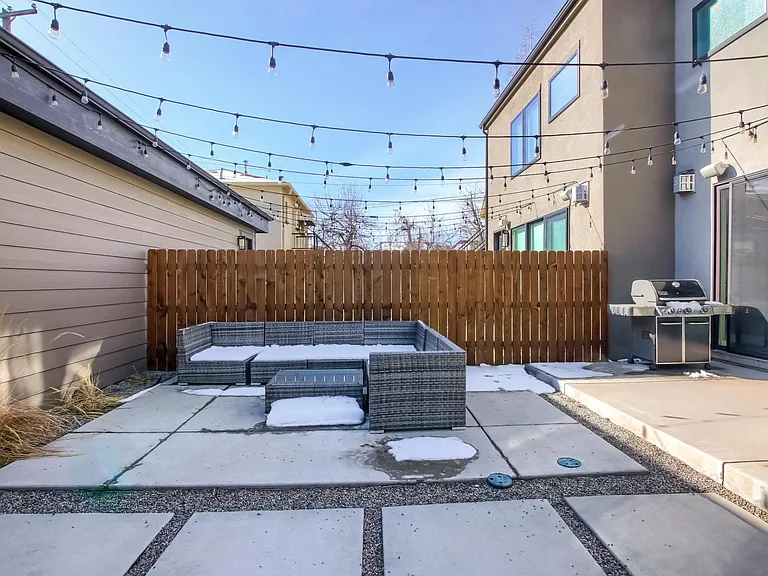 1448 S Pearl St — Photo 16