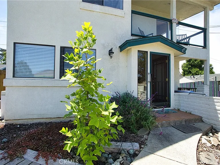 978 Balboa St — Photo 4