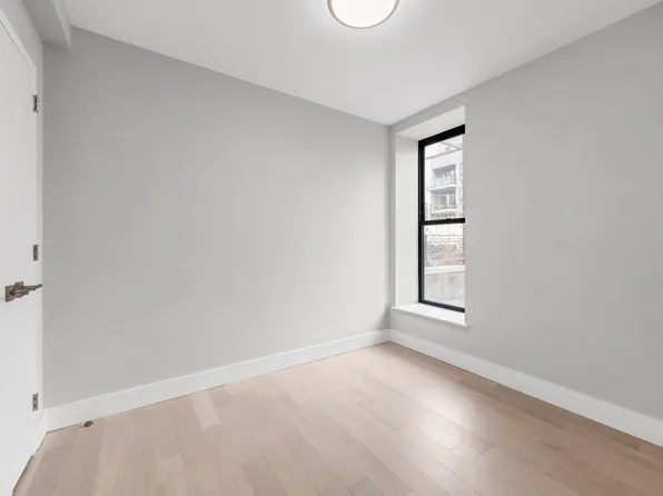 1057 Fulton Street 2C image 2 of 9