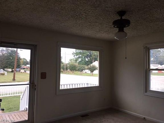 5th image of 630 Sedgefield Dr