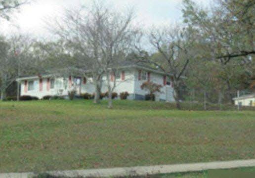 2nd image of 146 Davis Ln