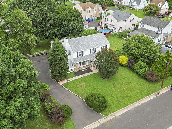 2nd image of 2111 Rush Rd