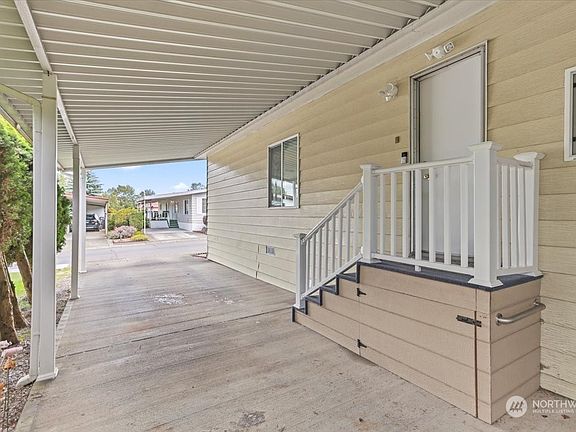 5th image of 11436 SE 208th #29
