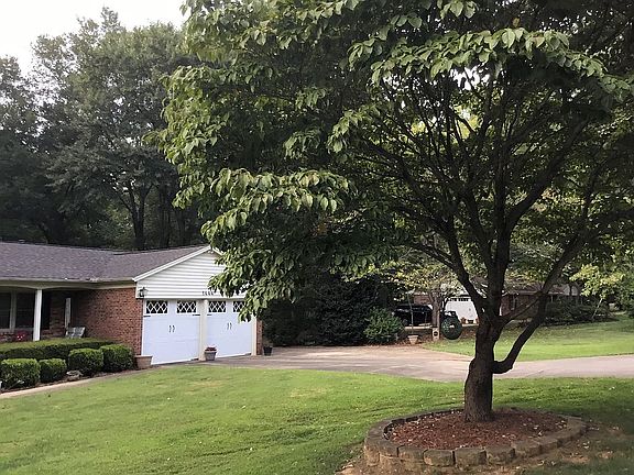 5th image of 1444 Briar Creek Dr