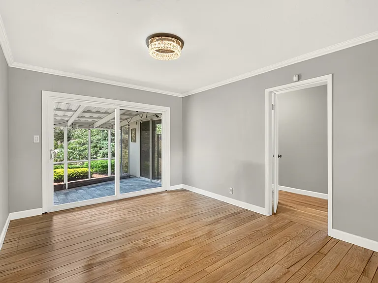 10420 Greenview Dr — Photo 28