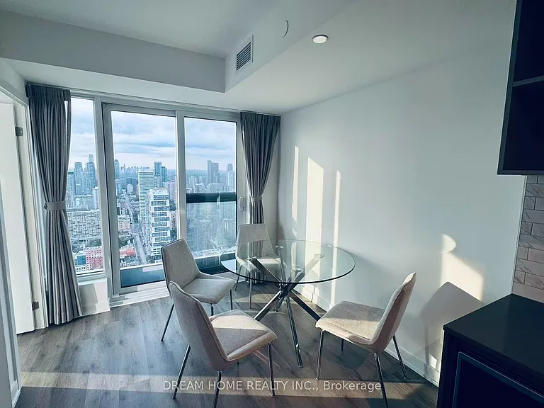252 Church St #5603 — Photo 4