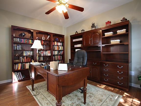 2nd image of 3020 Baywood Way