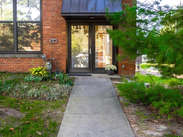 222 S Whittaker St APT A, New Buffalo, MI 49117