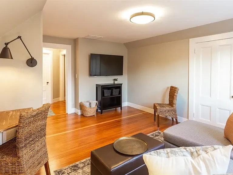 133 Court St #3 — Photo 3
