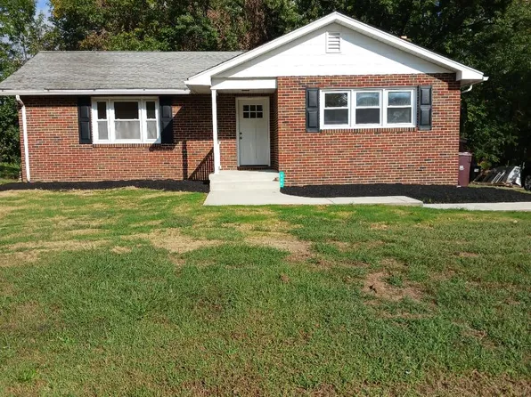 900 Galbraith Ave, Upper Chichester, PA 19061