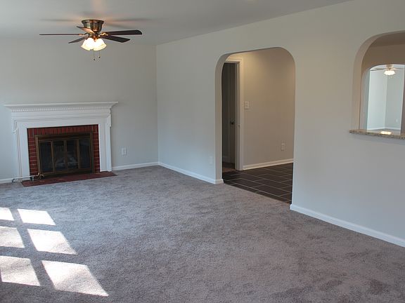 3rd image of 4 Laydon Cir
