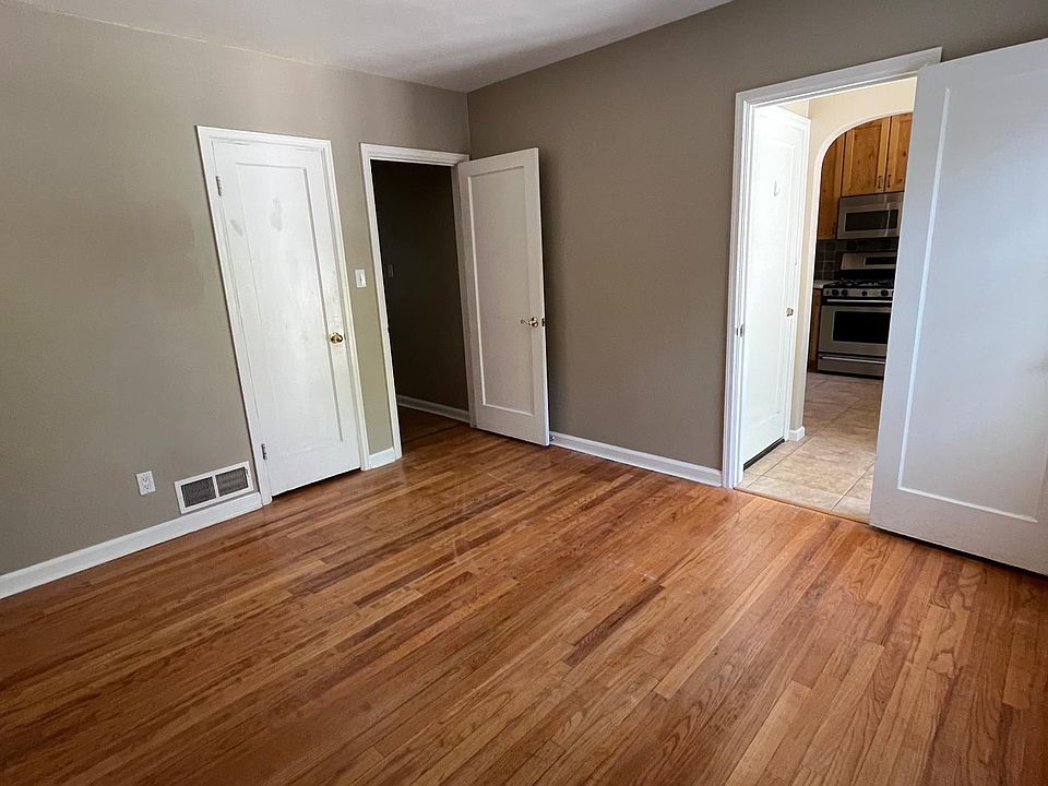 1st image of 1539 E Kensington Ave