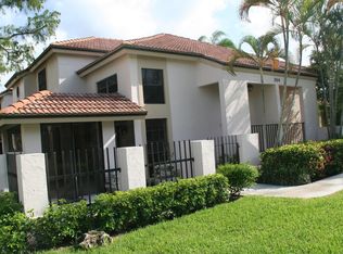 364 Prestwick Cir APT 3, Palm Beach Gardens, FL 33418