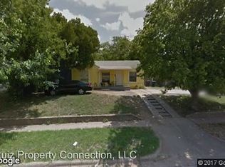 1028 E Davis Ave, Fort Worth, TX 76104