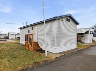 22600 Middlebelt Rd #D13, Farmington, MI 48336