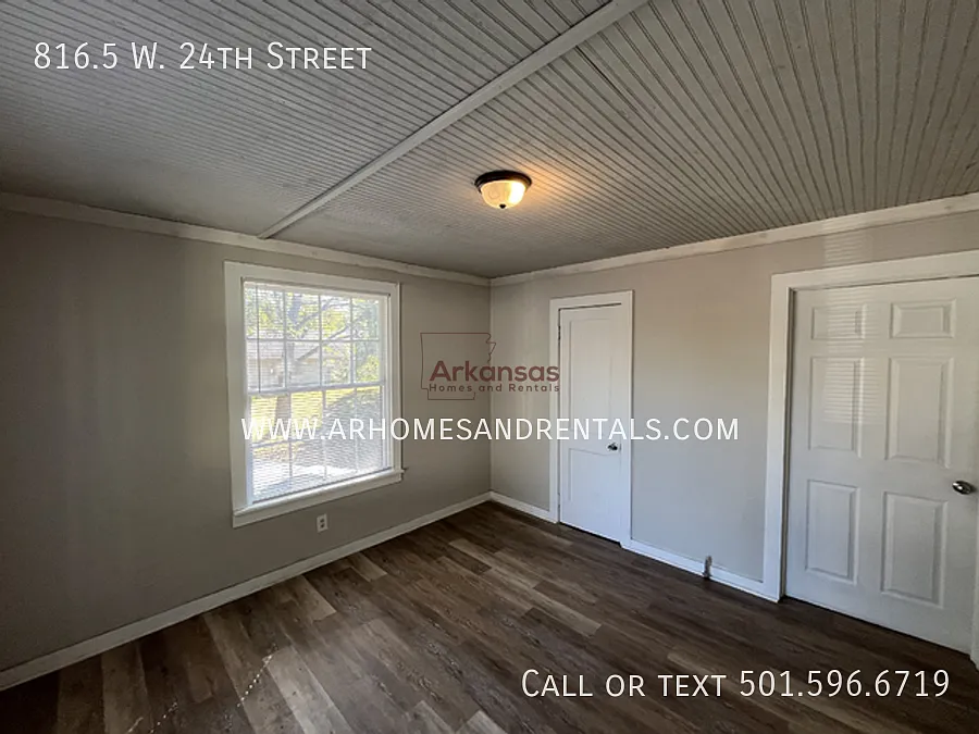 816.5 W. 24th Street | 3 Bedrooms | 1 Bathroom 1/2 Off First Month's Rent Special — Photo 2