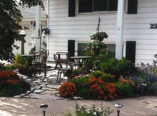 2211 Radatz Ave, Saint Paul, MN 55109