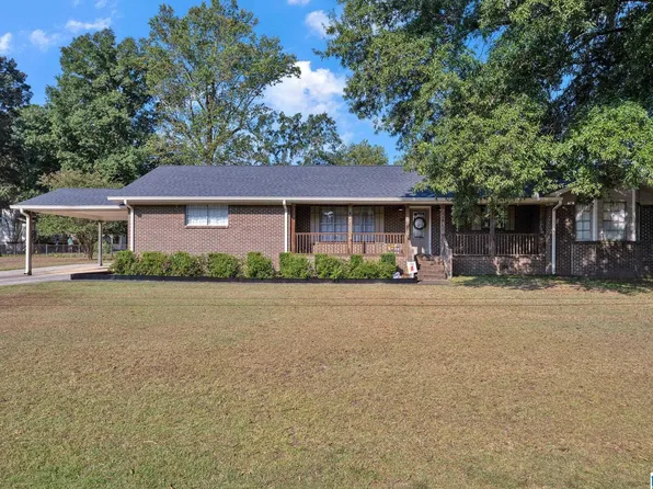 2772 Brenda Cir, Gardendale, AL 35071