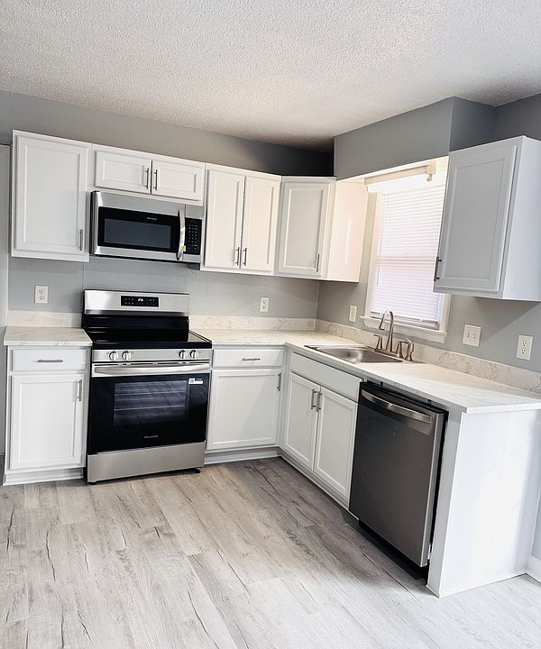 1st image of 6505 Belfast Ct