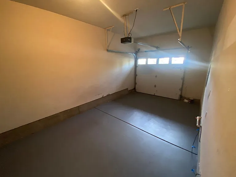 Come See This Lovely 3 Bedroom Townhouse! — Photo 2