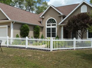 2665 W State Road 120, Howe, IN 46746