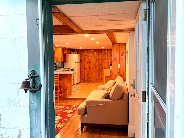 9 Seaview Ave #B, Old Orchard Beach, ME 04064