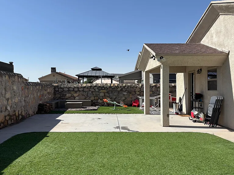 11613 Flor Galatea Way — Photo 29