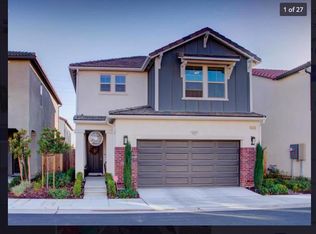 1373 E Via Viola Way, Fresno, CA