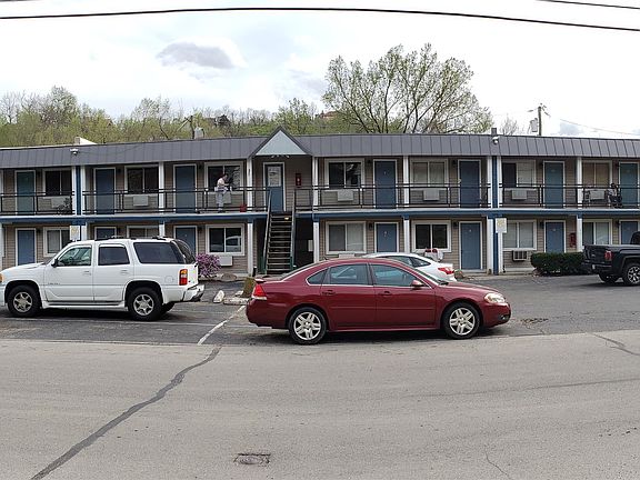 4th image of 621 De Votie Ave APT 28