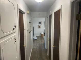 922 SW 2nd St, Moore, OK 73160