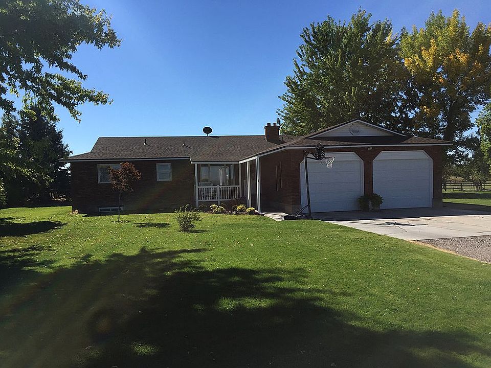 Clean ranch home