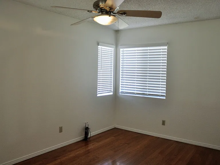 3354 Dynelo Ave — Photo 22