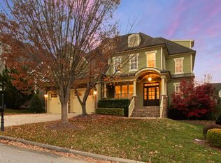 612 Peach Orchard Pl, Cary, NC 27519