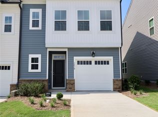3410 Star View Dr, Raleigh, NC 27610