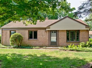 629 W Bob O Link Rd, Mount Prospect, IL 60056