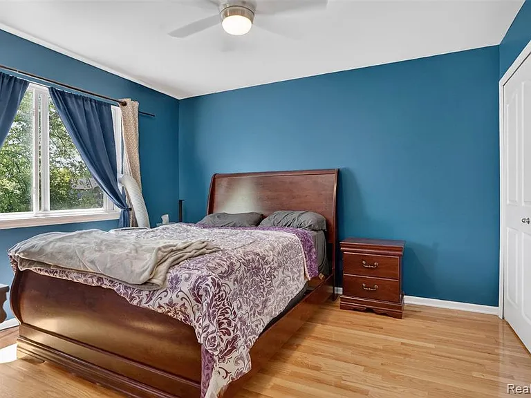 2825 Long Meadow Ln — Photo 31