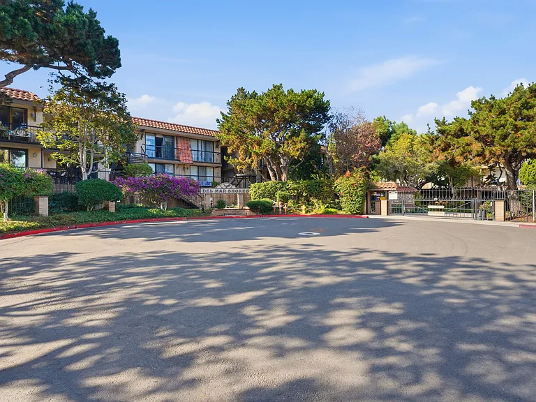 190 Del Mar Shores Ter #69 — Photo 46