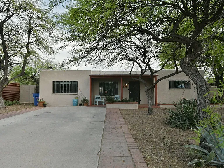 2842 E Blacklidge Dr — Photo 29