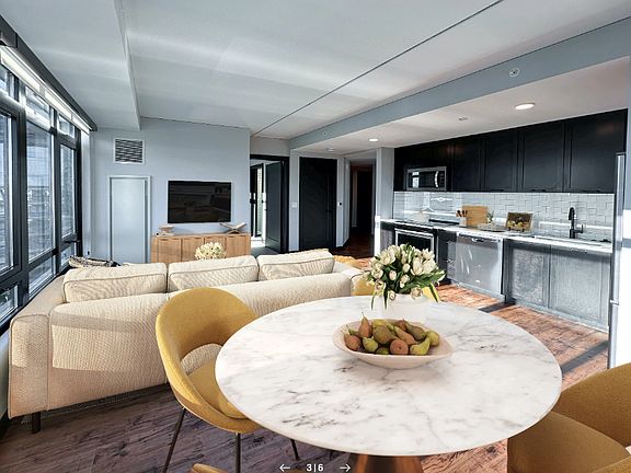 2nd image of 501-503 Congress St #1816
