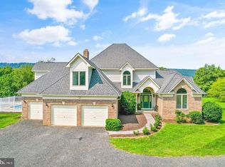 38241 Mountain Air Ln, Lovettsville, VA 20180