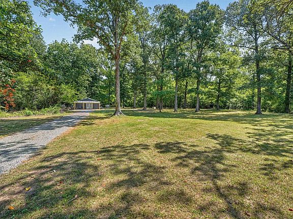 2nd image of 9504 Raben Rd S