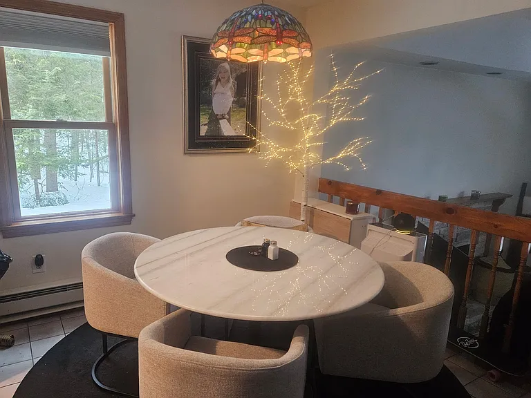 60 Oak Hill Ln #B — Photo 11