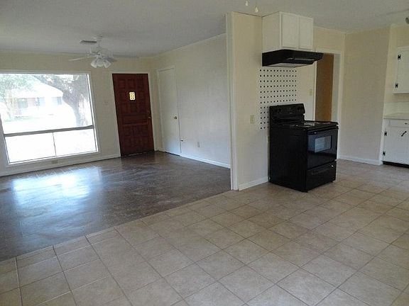 Dining to Living Room