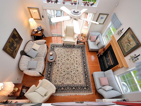 4th image of 29 Waverly Pl