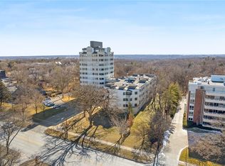 3930 Grand Ave #2SS, Des Moines, IA 50312